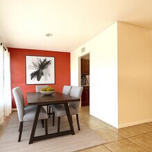 9601 Comanche Ave in Los Angeles, CA - Building Photo - Building Photo