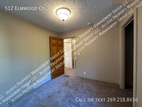 512 Elmwood Ct in Kalamazoo, MI - Building Photo - Building Photo
