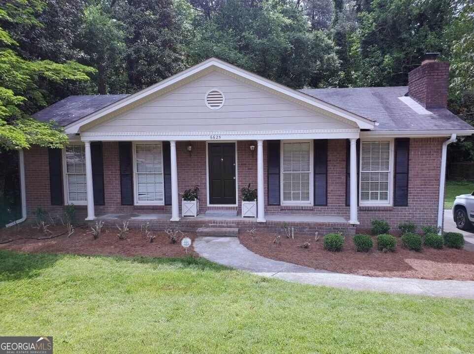 6625 Wright Rd NE in Atlanta, GA - Building Photo