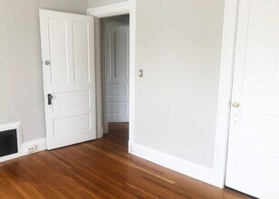 344-348 Howell Ave in Cincinnati, OH - Building Photo - Building Photo