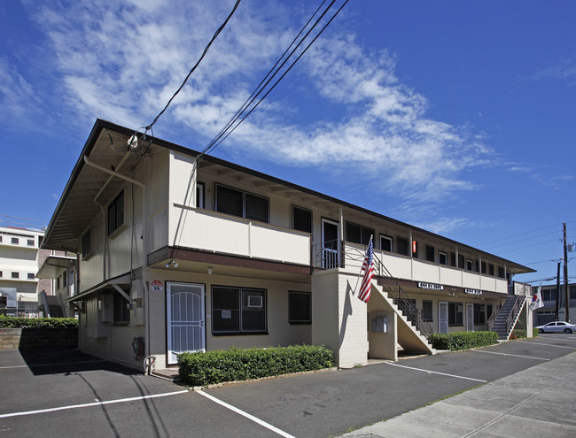 2026 Algaroba St in Honolulu, HI - Building Photo - Building Photo