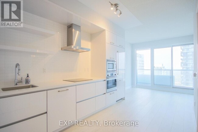 property at 2221 Yonge St