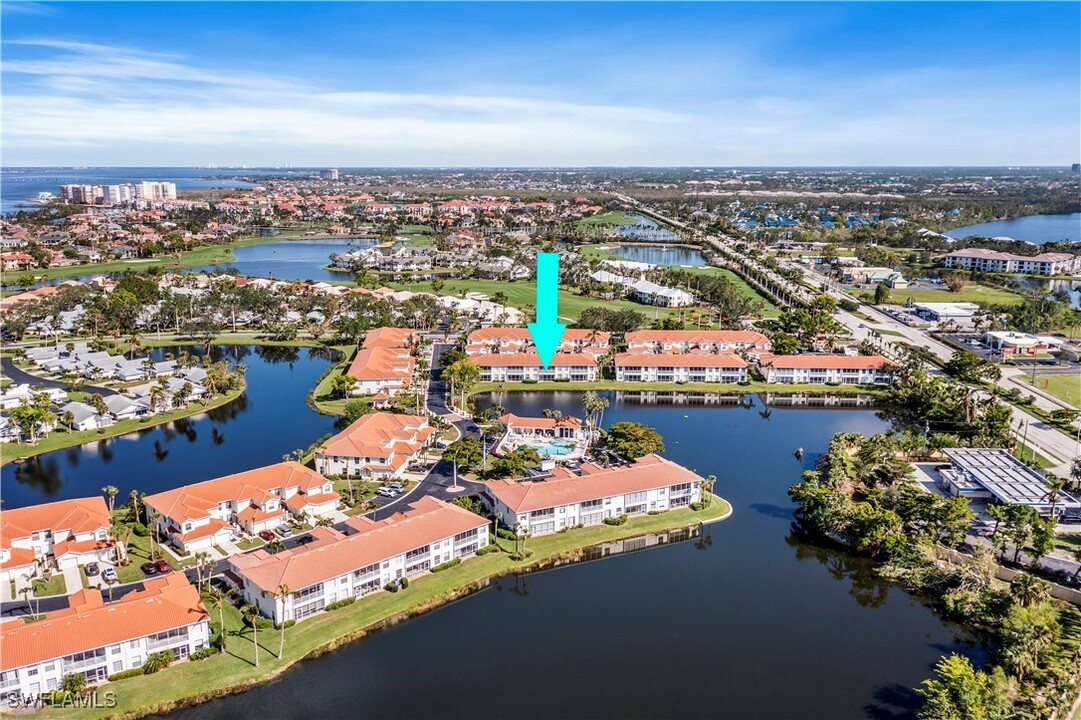 11271 Jacana Ct in Ft. Myers, FL - Foto de edificio