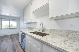 The Grove in Orangevale, CA - Building Photo - Building Photo