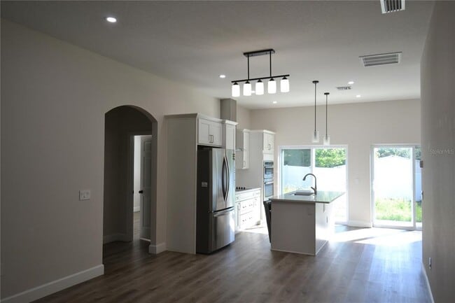 6474 Taylor Ct in New Port Richey, FL - Building Photo - Building Photo