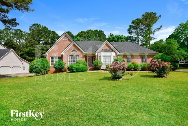 1715 Greystone Trce SE