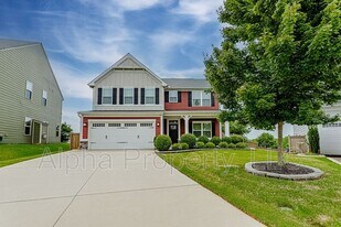 921 St Elmos Ct in Duncan, SC - Building Photo