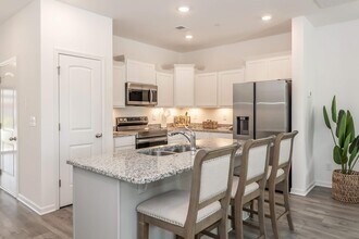 Alaina Park in Spring Hill, TN - Building Photo - Building Photo