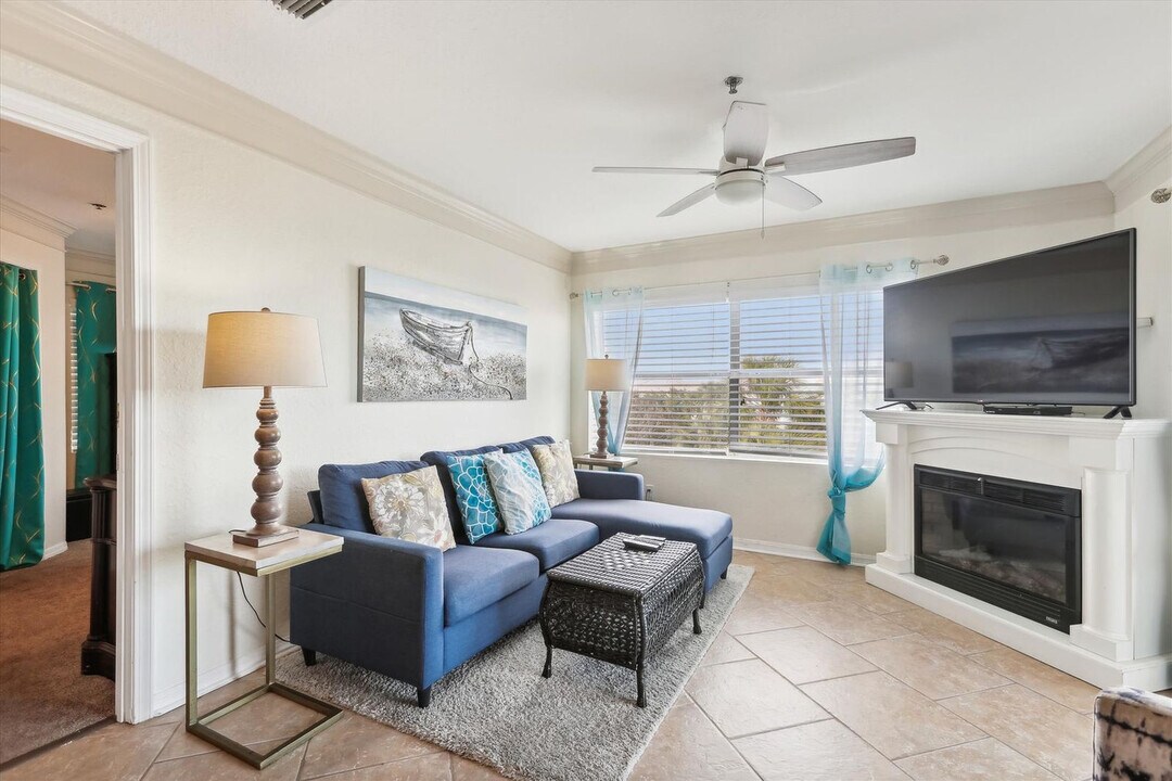120 Ocean Hibiscus Dr in St. Augustine, FL - Building Photo