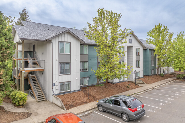 Gateway Commons in Hillsboro, OR - Foto de edificio - Building Photo