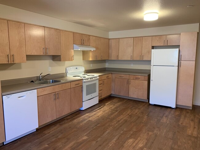 Tungsten Village in Nederland, CO - Building Photo - Building Photo