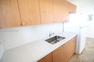 6270 W Flagler St in Miami, FL - Building Photo - Building Photo