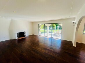 505 Sleeper Ave in Mountain View, CA - Building Photo - Building Photo