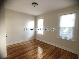42 Brackett St Apartments