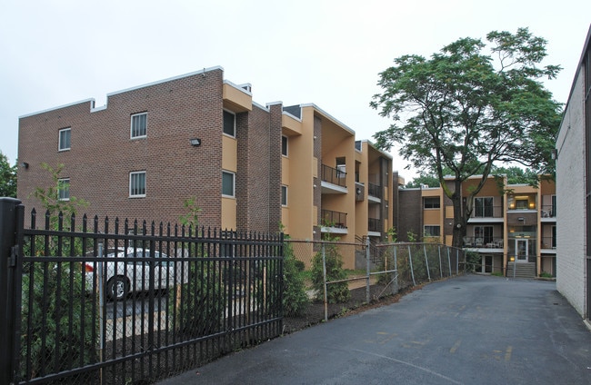 Compton Apartments in Wilmington, DE - Building Photo - Building Photo