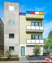 2496 S Centinela Ave in Los Angeles, CA - Building Photo