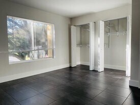 2405 NW 33rd St, Unit 1208 in Oakland Park, FL - Building Photo