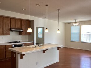 5162 W Home Ave in Fresno, CA - Building Photo - Building Photo