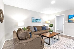 Conveniently located Fort Worth home with a welcoming atmosphere! in Fort Worth, TX - Building Photo