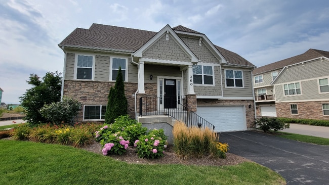 property at 200 Goldenrod Dr
