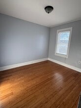36 John St, Unit Cozy 1 bedroom apt in Carteret, NJ - Foto de edificio - Building Photo