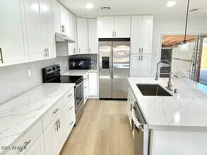 702 E Carmen St in Tempe, AZ - Building Photo - Building Photo