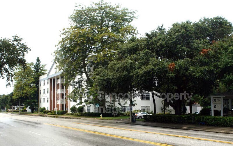 1830 Dr M.L.K. Jr St N in St. Petersburg, FL - Building Photo