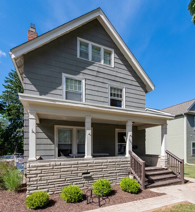1102 Packard St in Ann Arbor, MI - Building Photo