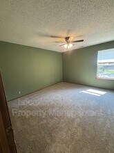 2401 Sequoia Ct in Lawrence, KS - Building Photo - Building Photo