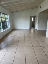 2122 Shawnee St in Sarasota, FL - Building Photo - Building Photo