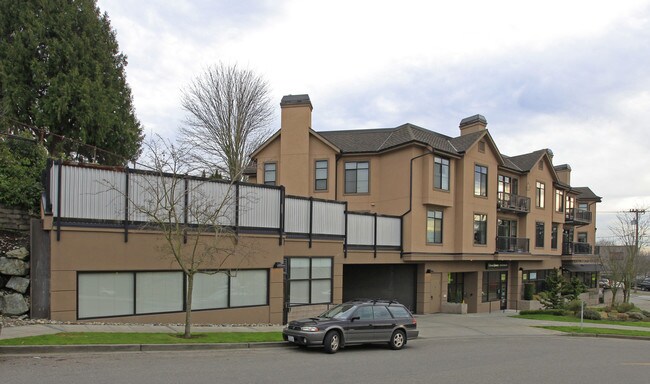 Tremezzo (Apt) in Seattle, WA - Building Photo - Building Photo