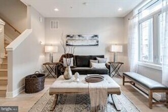 920 N 5th St in Philadelphia, PA - Building Photo - Building Photo