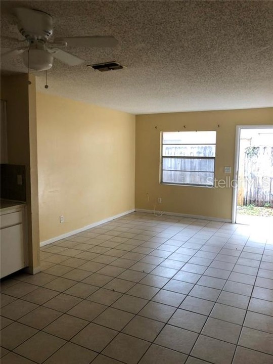 1503 E Linebaugh Ave in Tampa, FL - Building Photo