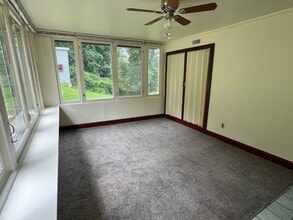 292 N Galen Hall Rd in Wernersville, PA - Building Photo - Building Photo