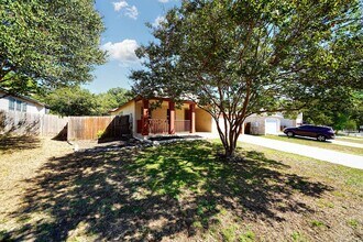 3516 Davenport in Schertz, TX - Building Photo - Building Photo