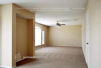 1492 Altstatten Ln in Lewisville, TX - Foto de edificio - Building Photo