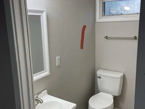 101 Elsner St in Syracuse, NY - Foto de edificio - Building Photo