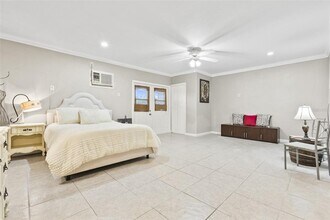 574 Ryans Woods Ln in Palm Harbor, FL - Building Photo - Building Photo