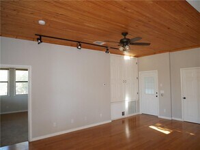 16216 Stewart Rd in Austin, TX - Building Photo - Building Photo