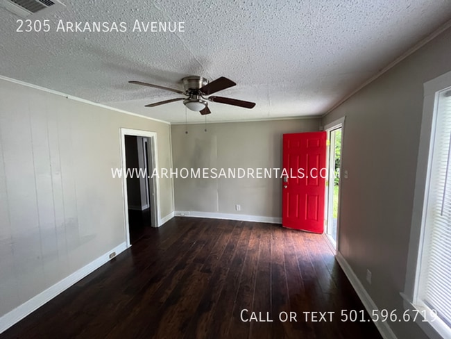 2305 Arkansas Ave in North Little Rock, AR - Foto de edificio - Building Photo