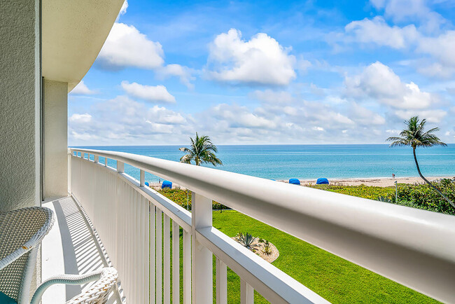 2780 S Ocean Blvd in Palm Beach, FL - Foto de edificio - Building Photo