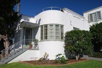 Building Photo - Robinson Avenue Apartamentos in San Diego, California