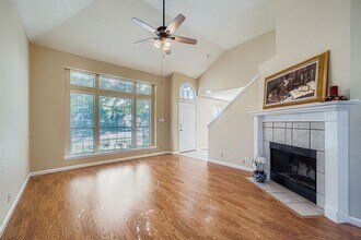 2812 Little Elm Trail in Cedar Park, TX - Building Photo - Building Photo