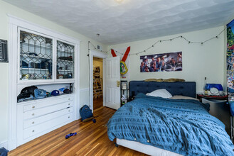 229 Chestnut Hill Ave, Unit Uni1 4-bed 2-bath in Boston, MA - Building Photo - Building Photo