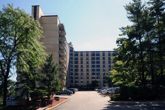 The Pavilion in East Orange, NJ - Building Photo - Building Photo