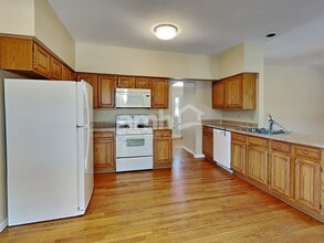 626 David St in Lake In The Hills, IL - Foto de edificio - Building Photo