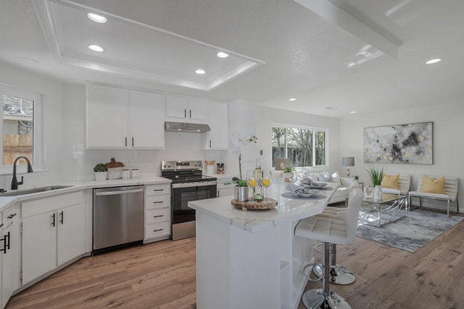 7675 Sunset Ave in Newark, CA - Building Photo - Building Photo