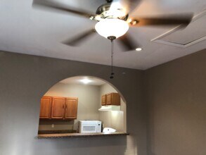 1102 College St in Memphis, TN - Building Photo - Building Photo