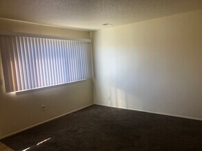 1552 Hanover St, Unit 1552 Hanover St. in Lincoln Park, MI - Foto de edificio - Building Photo