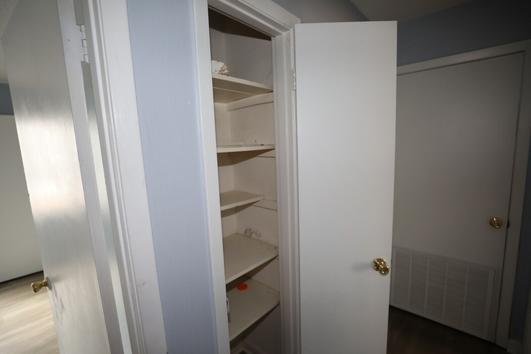 1815 Paisley Ave in Fayetteville, NC - Foto de edificio